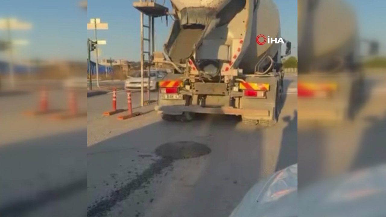 Bursa'da pes dedirten görüntü! Yola beton döken mikser cep telefonu kamerasında