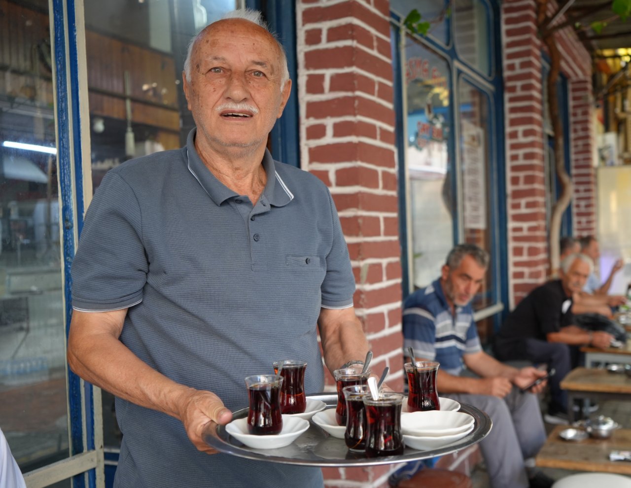 Çayın lezzet sırrını açıkladılar! Sıcak su yerine soğuk su taktiği