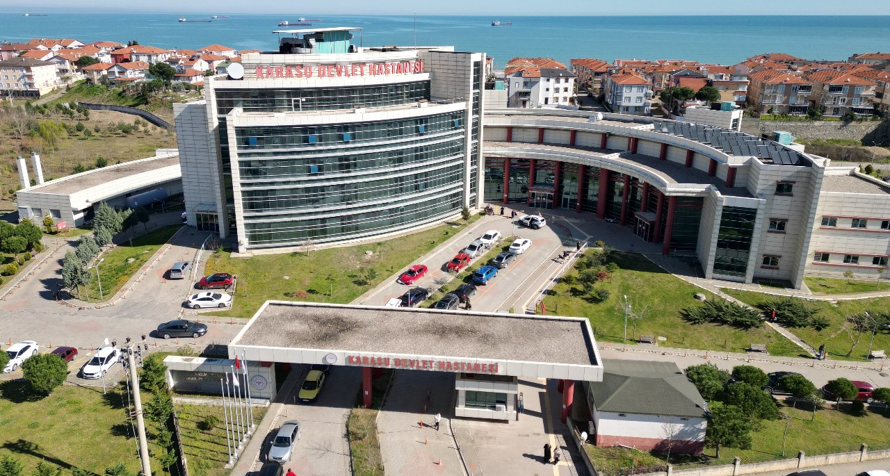 Devlet hastanesinde hastalardan para isteyen doktor görevden uzaklaştırıldı