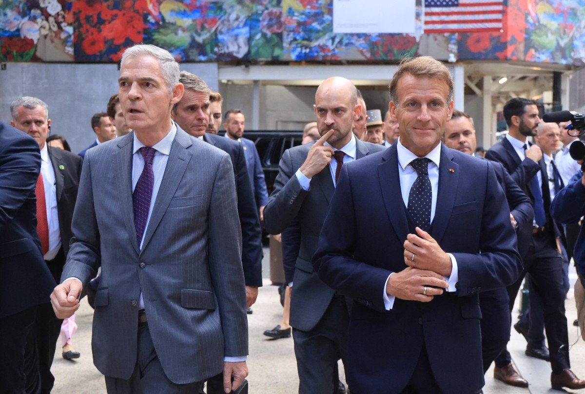 Harita krizi sonrası tansiyon yükselmişti! Trump ve Macron’dan sürpriz görüntü