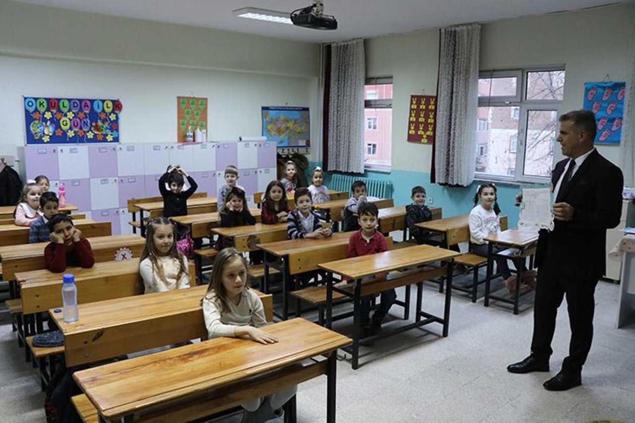 İlk ara tatil ne zaman, yarıyıl tatili (sömestr) ne zaman başlıyor? 2027-2027 MEB takvimi