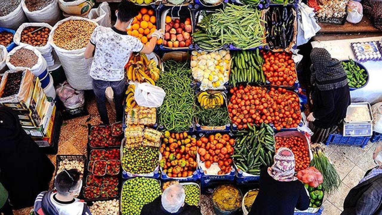 Kışlık pazar mesaisi başladı! Sebze fiyatlarının kilosu 100-150 lira bandında değişiyor