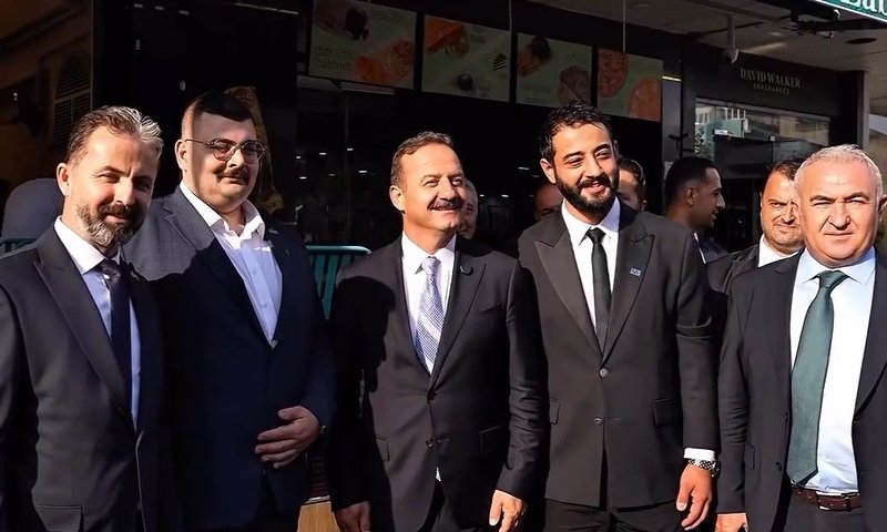 MasterChef’ten siyasete… Eray Aksungur rozetini aldı, işte katıldığı parti…