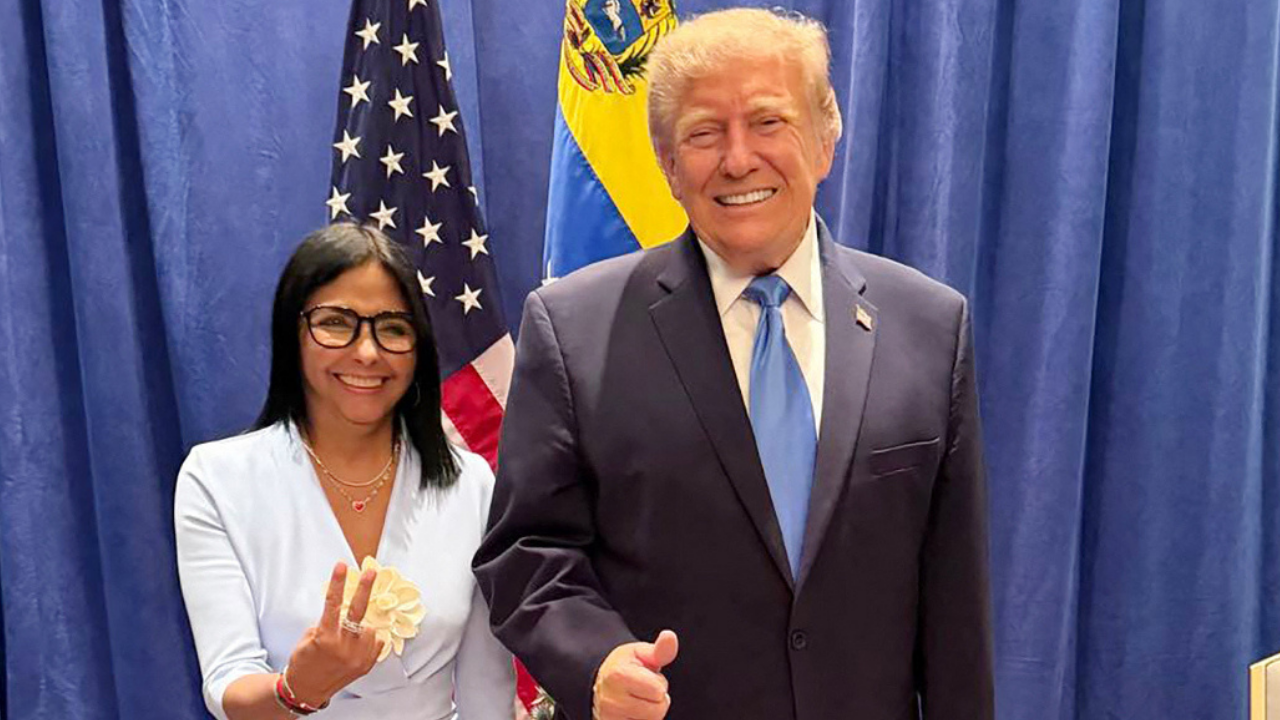 ABD Başkanı Trump ile Venezuela'nın geçici lideri Rodriguez ilk kez görüştü