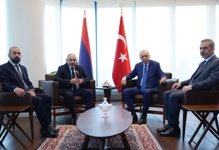 BM diplomasisi... Cumhurbaşkanı Erdoğan, Ermenistan Başbakanı Paşinyanı kabul etti