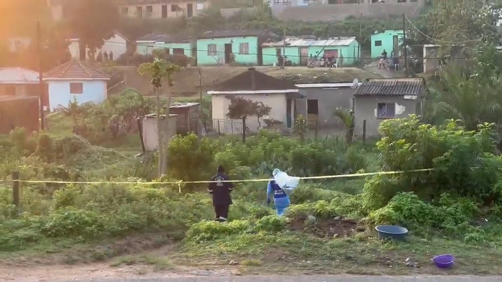 Güney Afrikada eve kanlı saldırı: 10dan fazla ölü ve yaralılar var