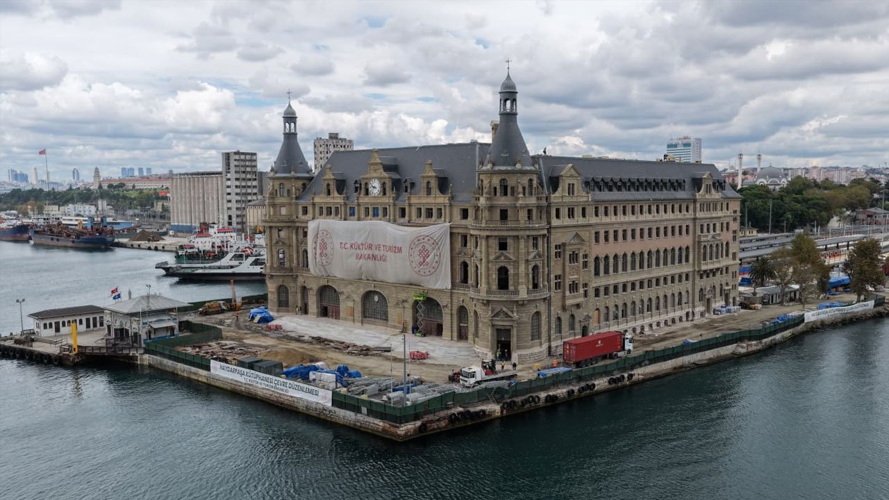 Haydarpaşa Garı’nın açılışı 2027’ye kaldı! Yüzde 80’i çürüyen zemin kazıklarının restorasyonu sürüyor