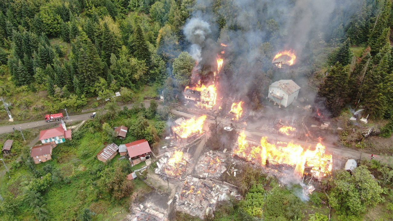 KÖY ALEVLERE TESLİM