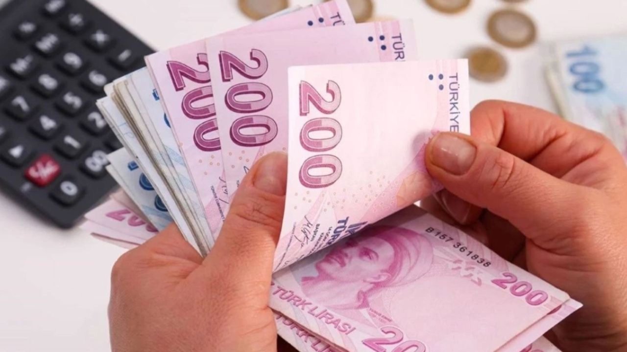 Ocak zammında kritik viraj! Memur ve emeklinin maaşı ne olacak?