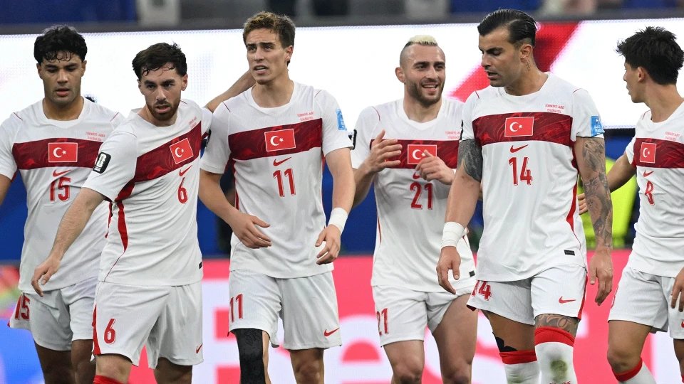 Orkun Kökçü Fransa maçında oynayacak mı, sakatlandı mı? Milli maç öncesi eksikler gündemde!