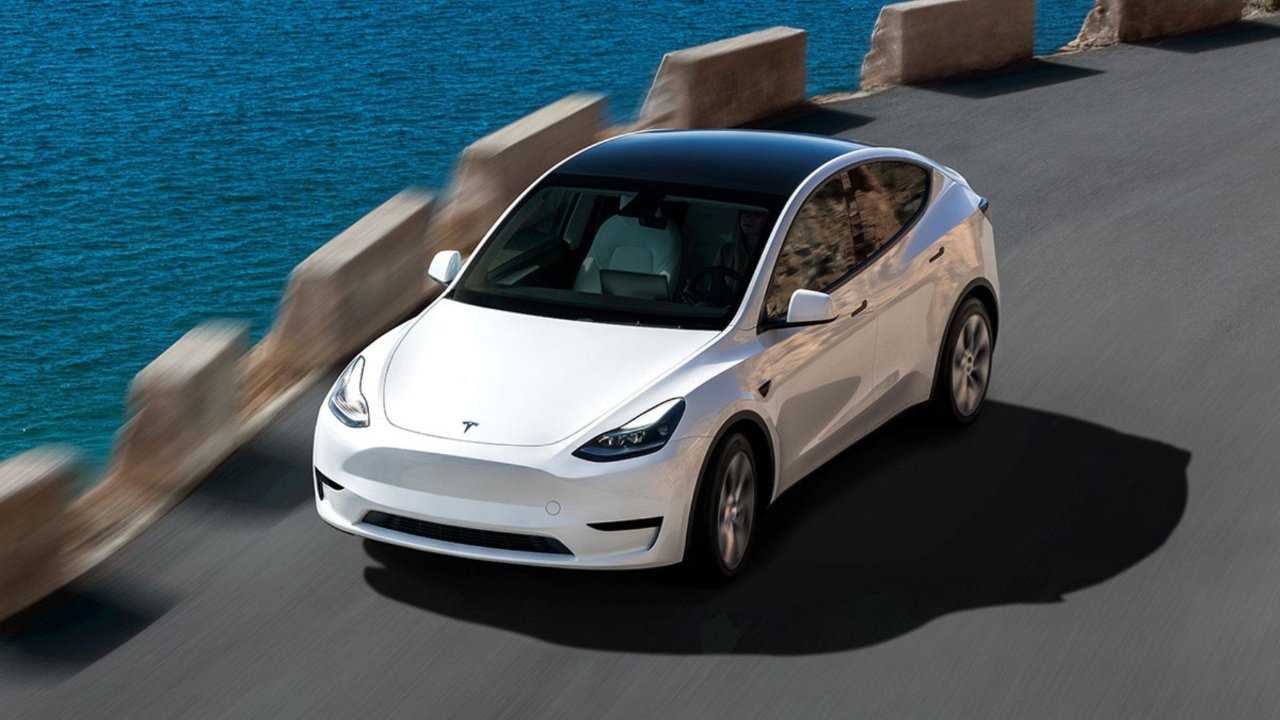 Tesla kredi kartına 12 ay taksitle araç satışına başladı