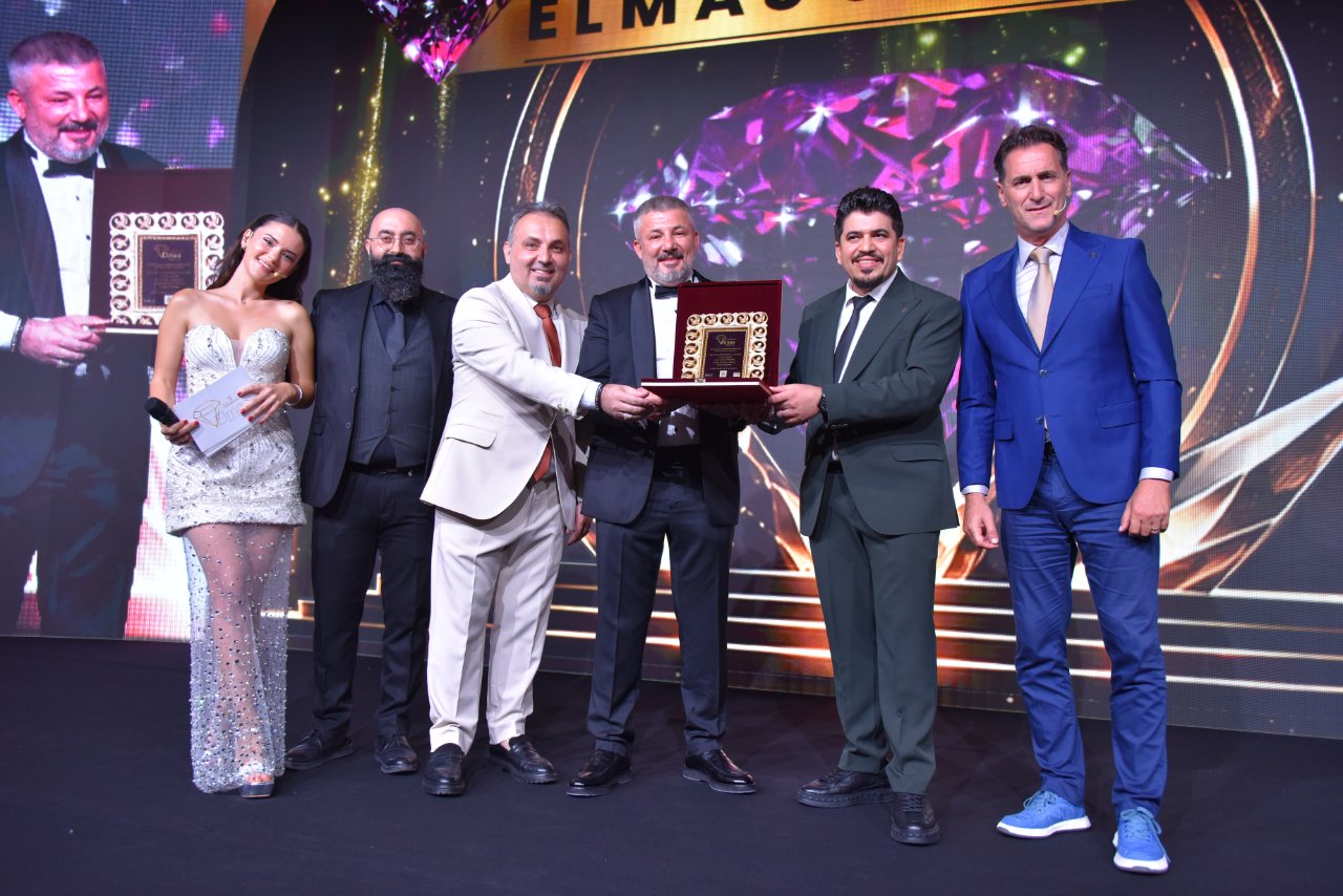 AZAD MEDENİ KAHRAMAN PLAKET
