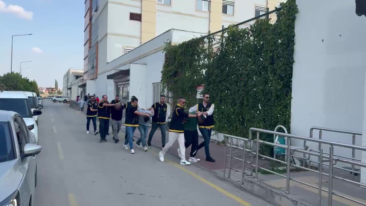 9 yaşındaki Muhammedi hayattan koparan korkunç olay! Maganda kurşunuyla başından vuruldu: ‘Okula başlayacaktı, şimdi mezarda’