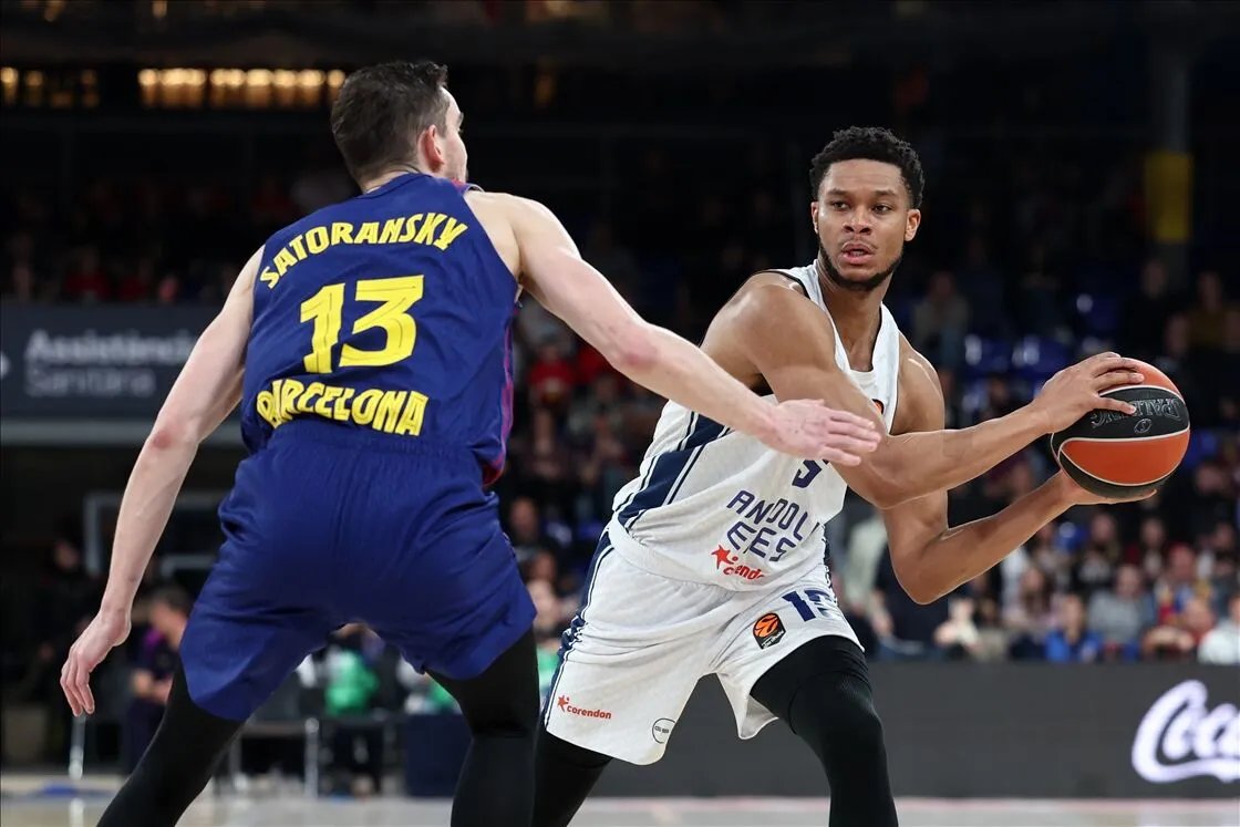 Barcelona Anadolu Efes basketbol maçı ne zaman, hangi kanalda? EuroLeague Barcelona-Anadolu Efes canlı yayın bilgileri