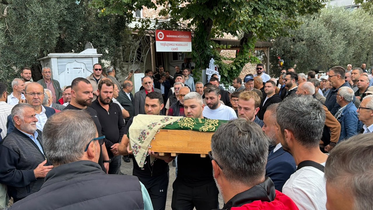 Doğumuna 2 hafta kalmıştı! Anne, kızı ve karnındaki bebeği aynı kazada can verdi