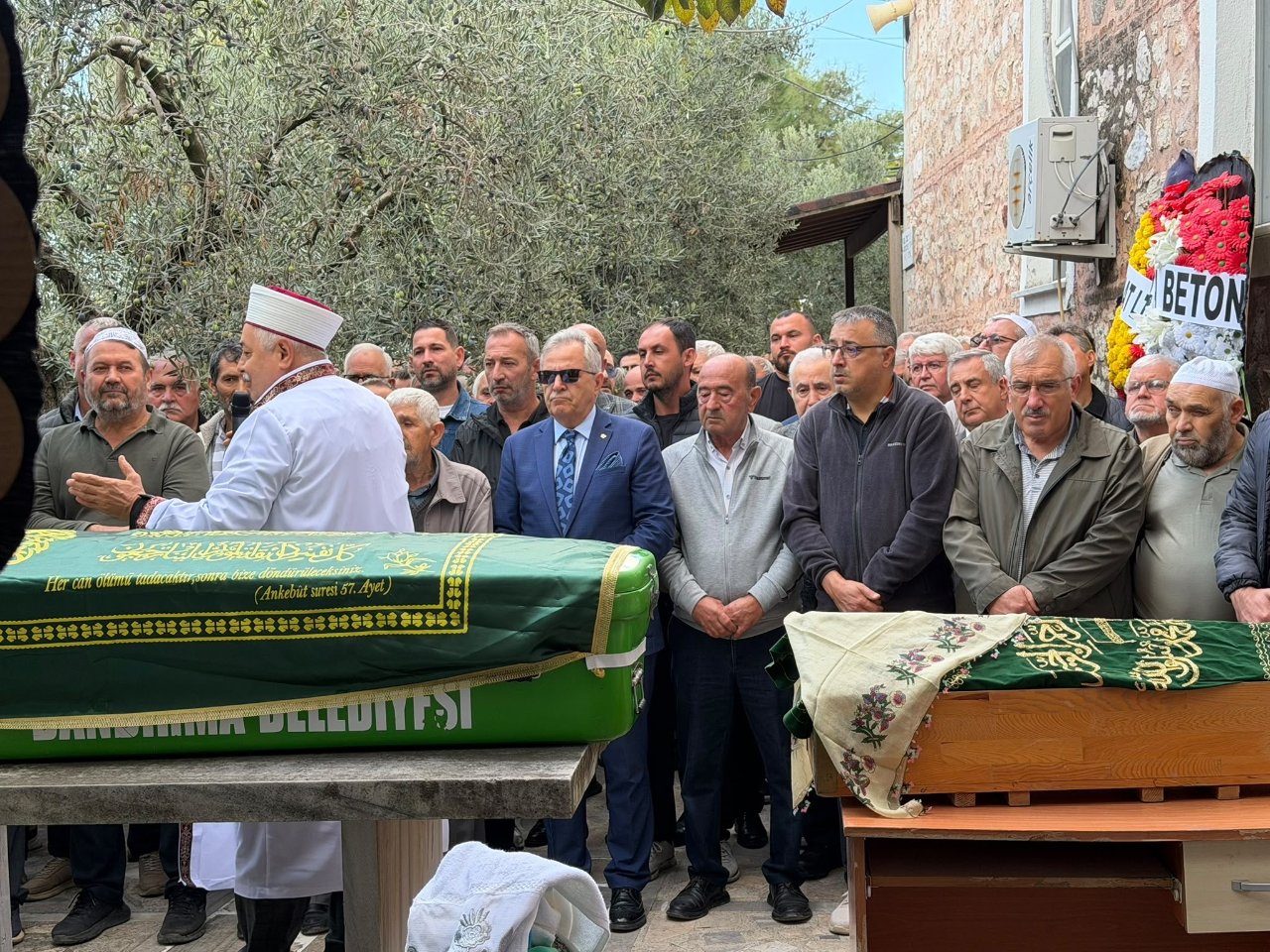 Doğumuna 2 hafta kalmıştı! Anne, kızı ve karnındaki bebeği aynı kazada can verdi