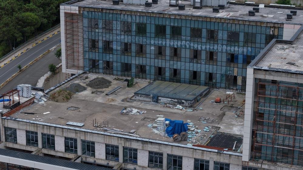 Engeller bir bir aşıldı, geri sayım başladı: Bölgenin en büyük çocuk hastanesi açılışa gün sayıyor