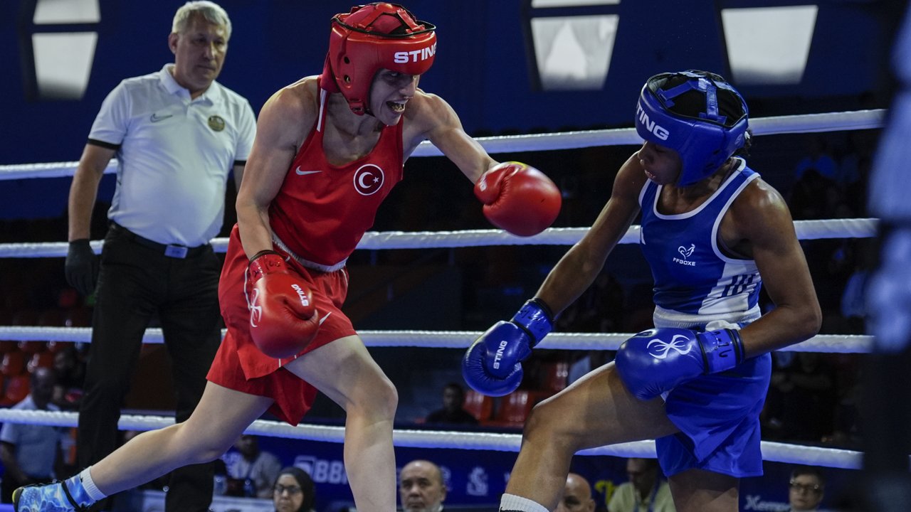 Gizem Özer'den bronz madalya: Hakemleri de yenmem lazım