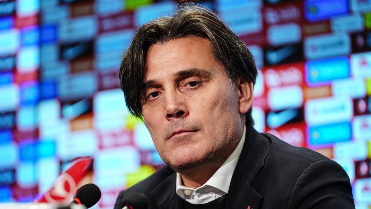 Montella teklifleri geri çevirdiğini açıkladı: 