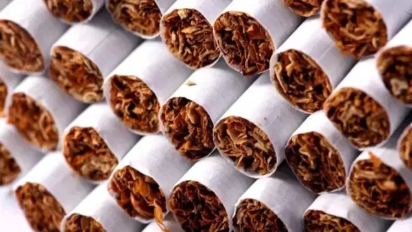 Sigara satışında tarihi düzenleme hazırlığı! 2015 sonrası doğanlara ömür boyu yasak