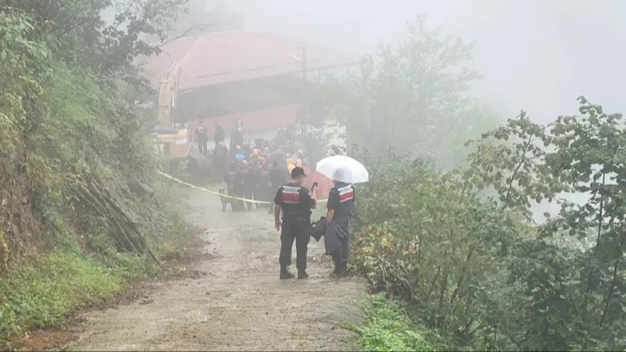 Trabzon’da heyelan! Bir kişi toprak altında kaldı