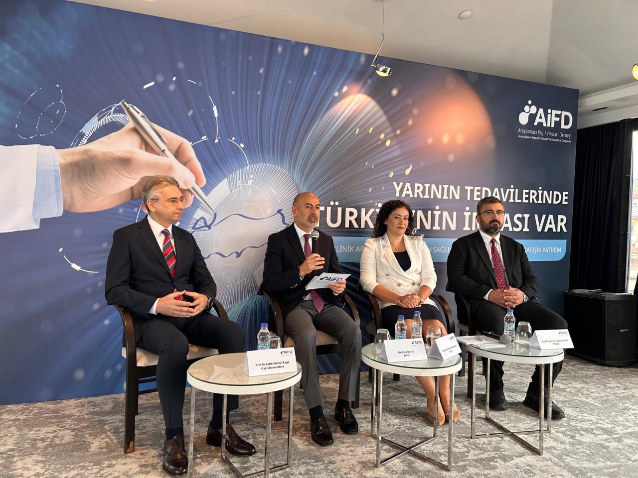 Türkiye yeni ilaç keşfinde dünya lideri olmaya hazır: Yarının tedavilerinde imzamız olacak