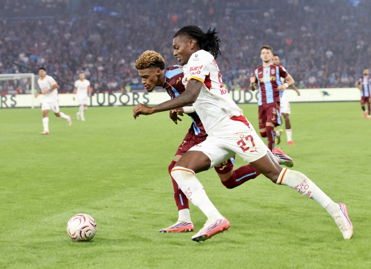 Rafael Leao, ilk 11'de başladığı Trabzonspor maçında hayal kırıklığı yaşattı.