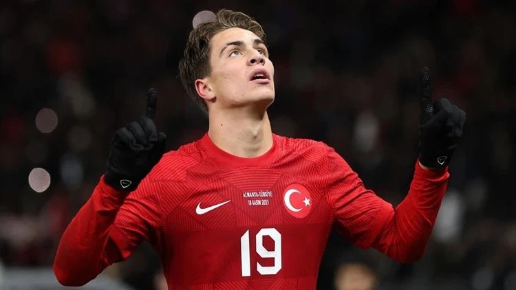 Kenan Yıldız neden yok, sakat mı? Türkiye-Fransa maçı için geri sayım başladı