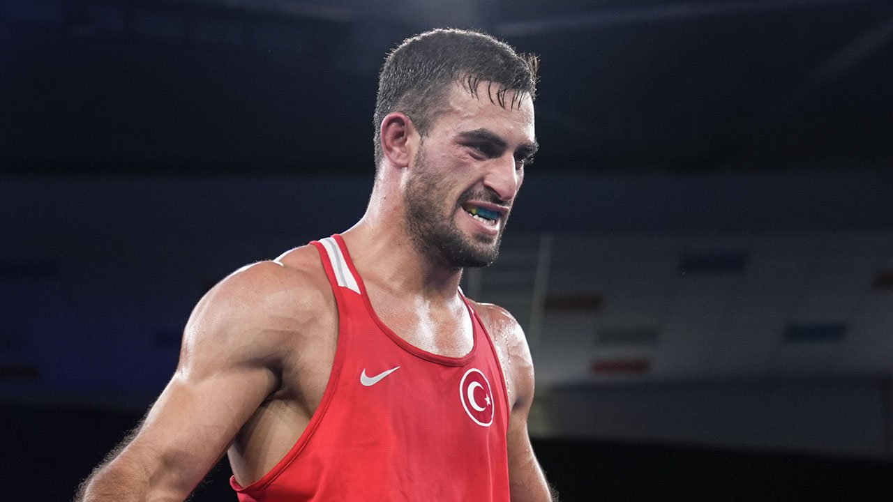 Milli boksör Emrah Yaşar, Avrupa şampiyonu oldu