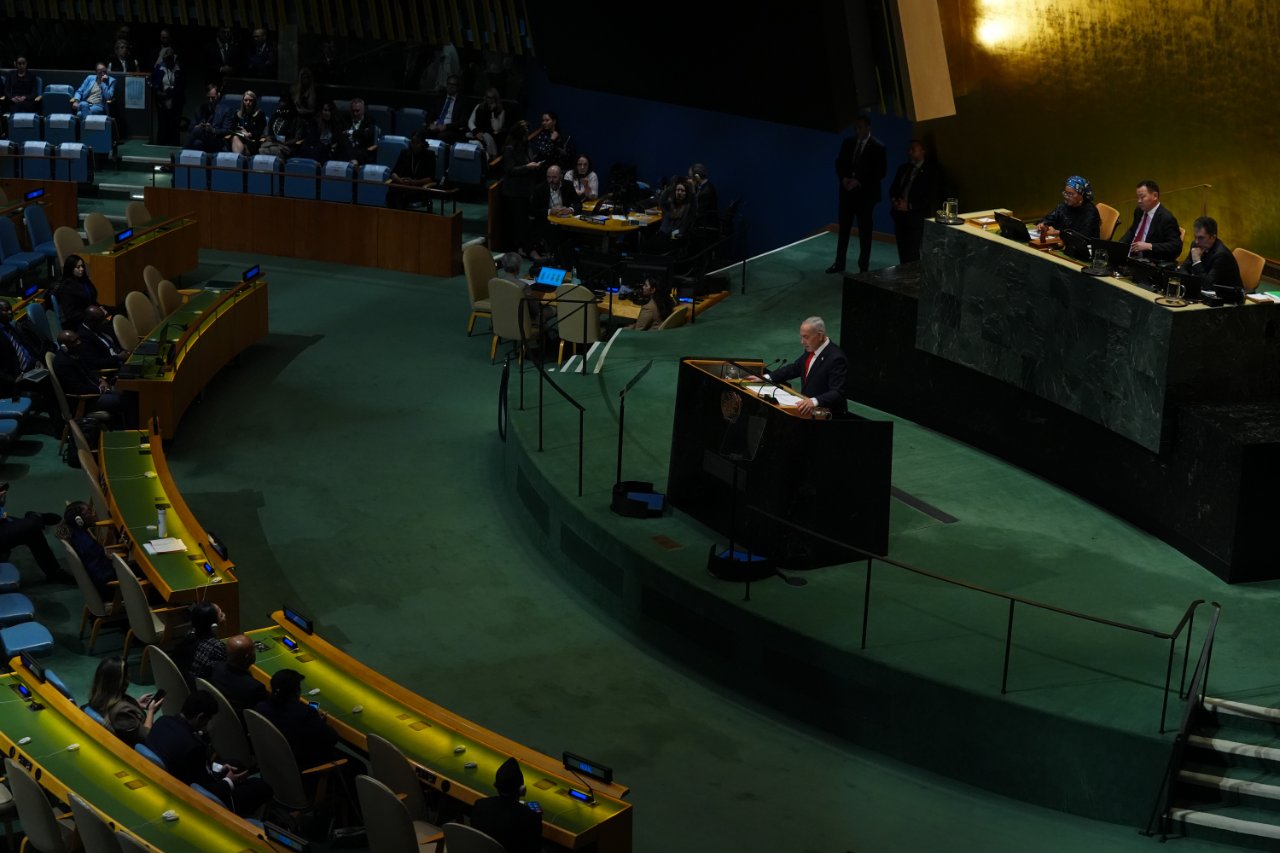 Netanyahu ile dalga geçti!  Gönüllü göç  göndermesi