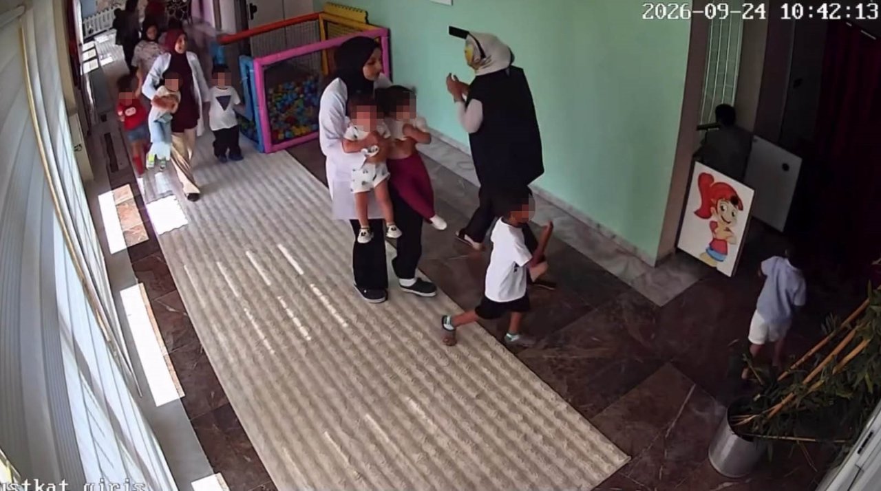 Oğlunu bırakıp diğer çocuklara koştu! O öğretmen, deprem anındaki kararını anlattı