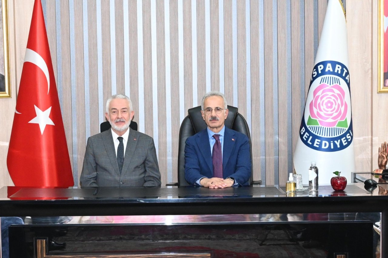 Seri üretim yıl sonunda başlıyor, 225 kilometre hız yapacak! Bakan Uraloğlu açıkladı