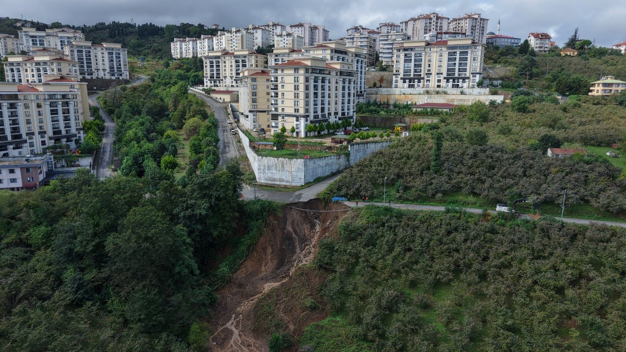 Trabzon'da yaşanan heyelanda 2 kişi yaralandı