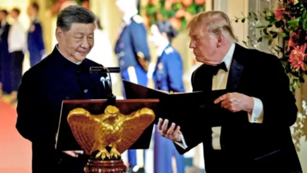 Trump-Xi zirvesinde çok konuşulan 6 an! Hong Kong göndermesi olay oldu
