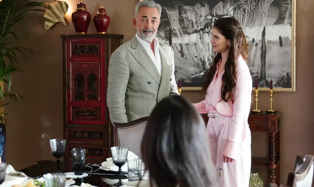 Başkalarının Hayatı oyuncuları ve karakterler! Yeni dizi Başkalarının Hayatı ilk bölümüyle ekranlarda