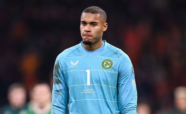 İrlanda Milli Futbol Takımı'nın kalecisi Gavin Bazunu