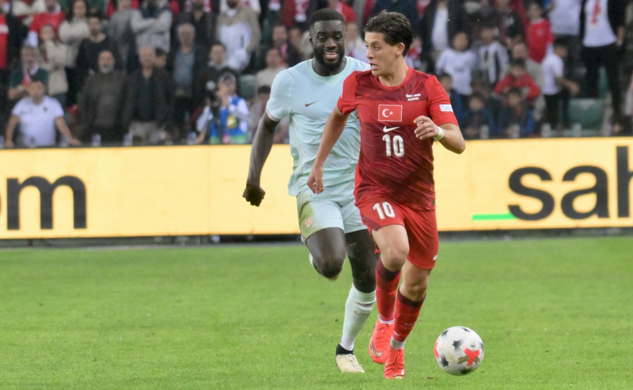 ÖZEL| Fransızlar, millilerimizin mağlubiyetini değerlendirdi: Montella aslında kaybetmedi