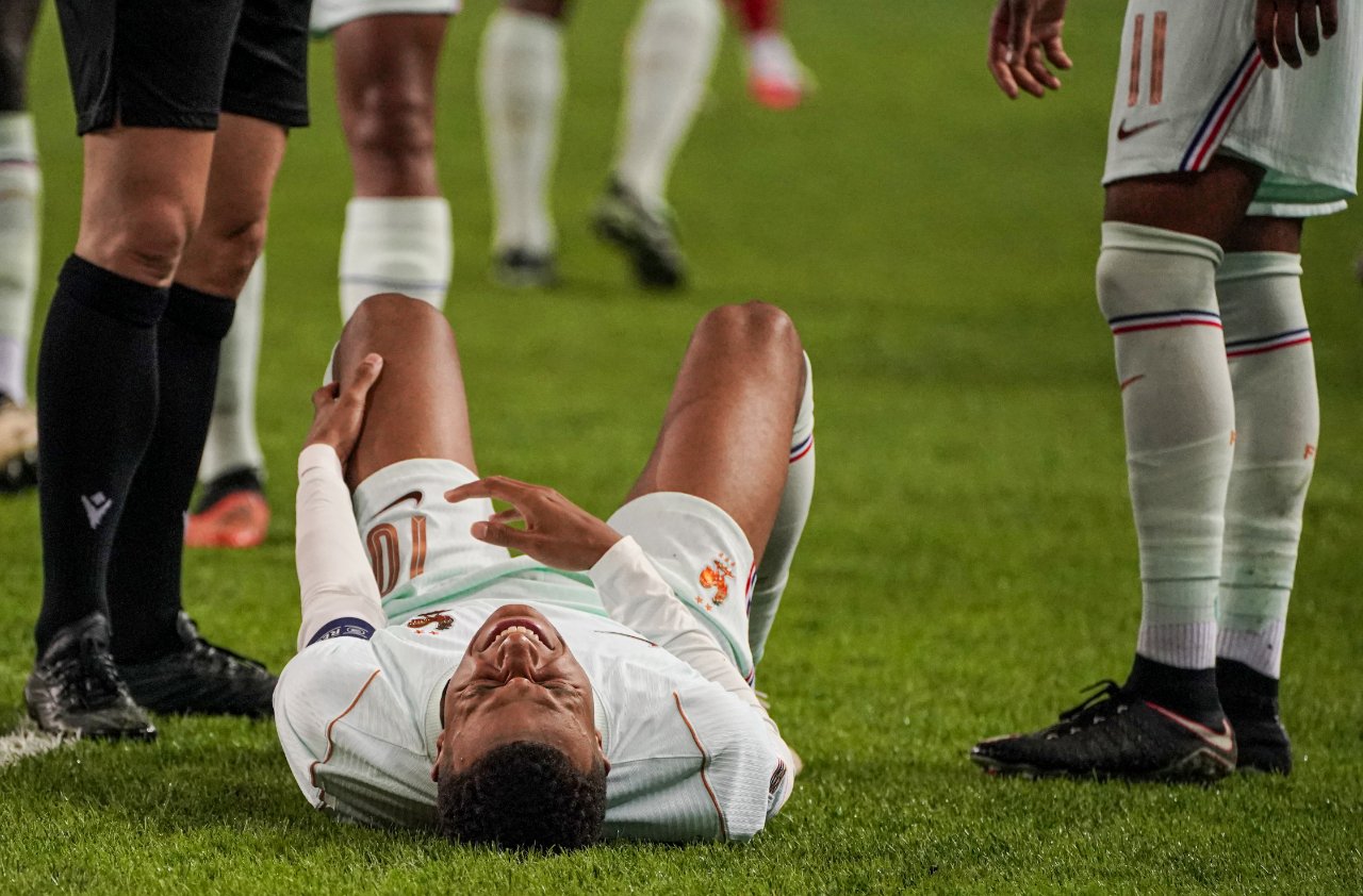 Kocaeli'de A Milli Takımımız'a attığı gol sonrası sakatlık geçiren Kylian Mabppe, karşılaşmaya devam edemedi.