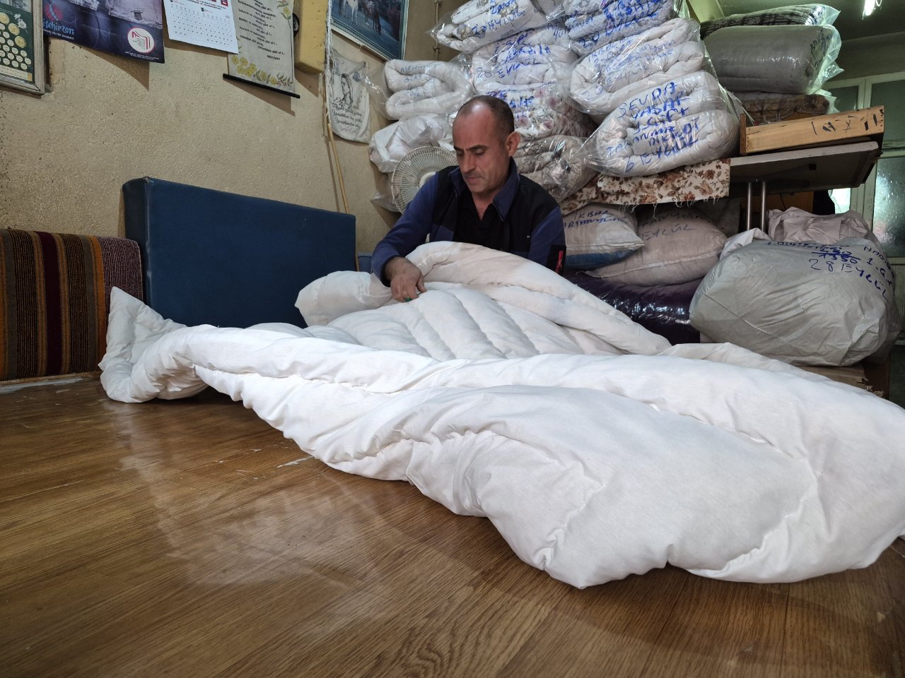 Tanesi 2 bin 600 liradan alıcı buluyor! Yün yorganlara ilgi arttı