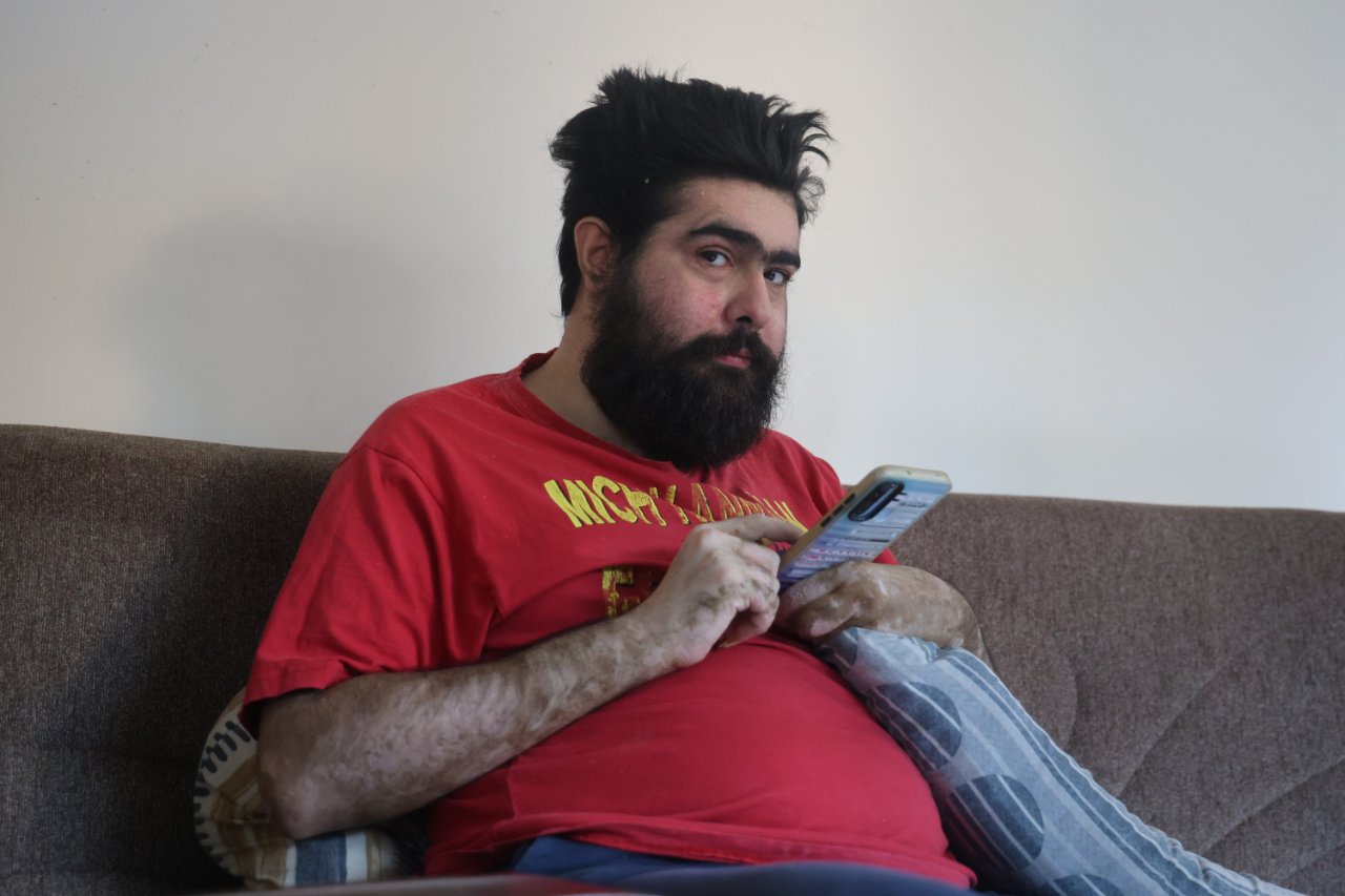 Telefon bağımlısı, duş almıyor, evden çıkmıyor... Türkiyenin konuştuğu Barış Özbaydan kötü haber