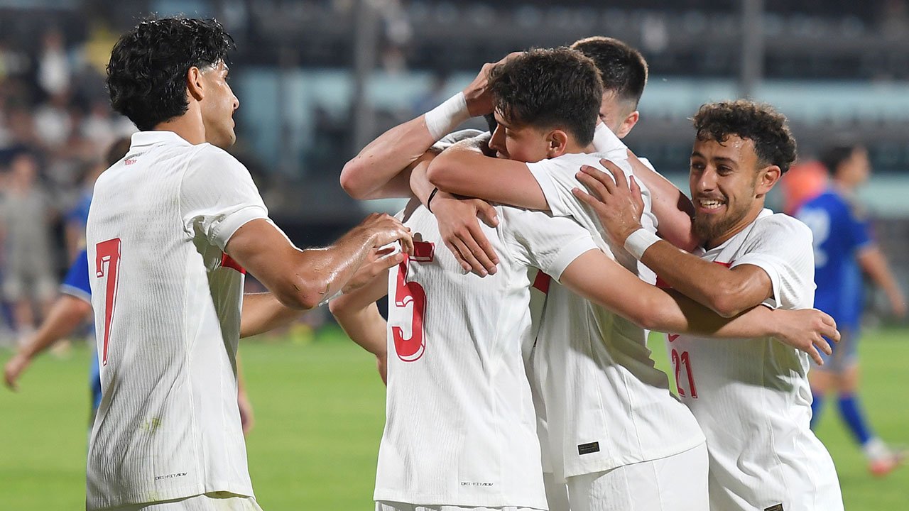 Ukrayna ile Türkiye arasında 4 gollü düello: Galibiyet kaçtı, play-off geldi