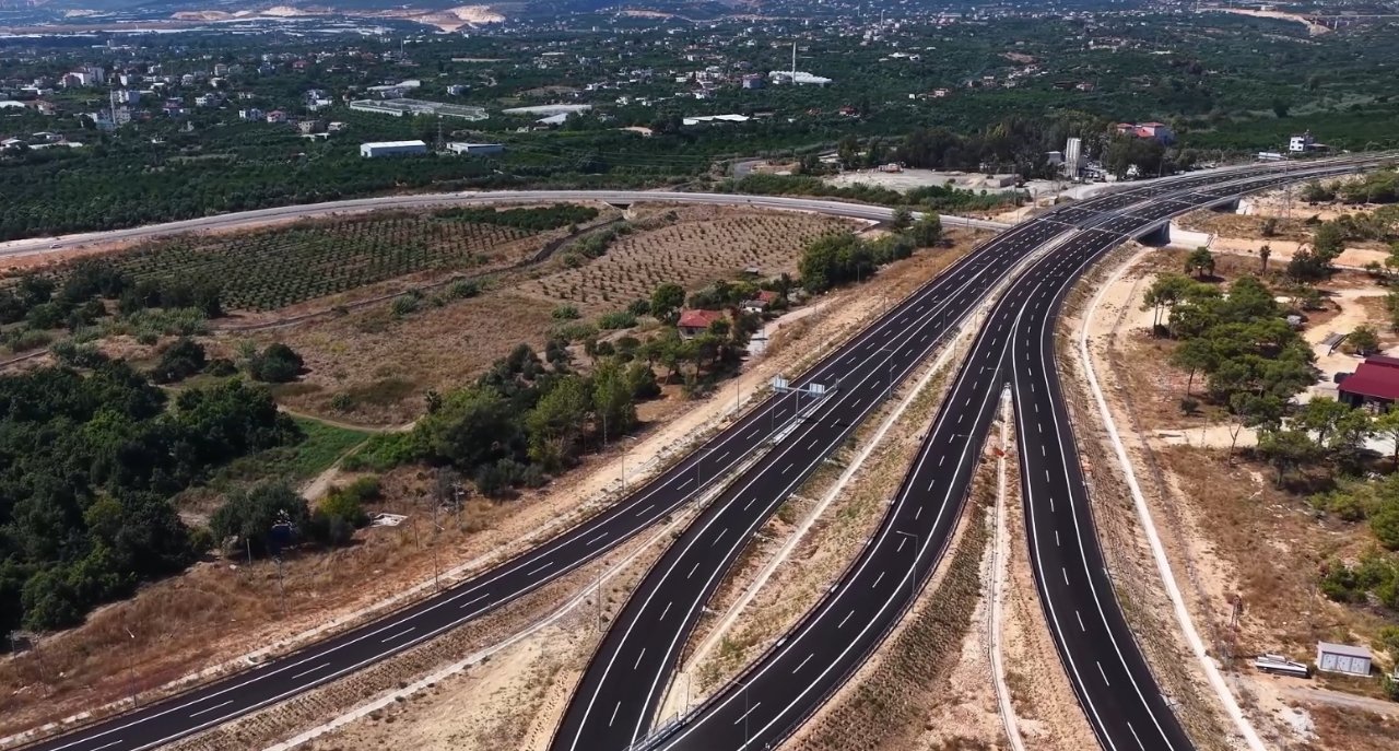 2,5 saatlik yol 18 dakikaya düşecek! Çeşmeli-Kızkalesi Otoyolu’nun yüzde 98’i hazır