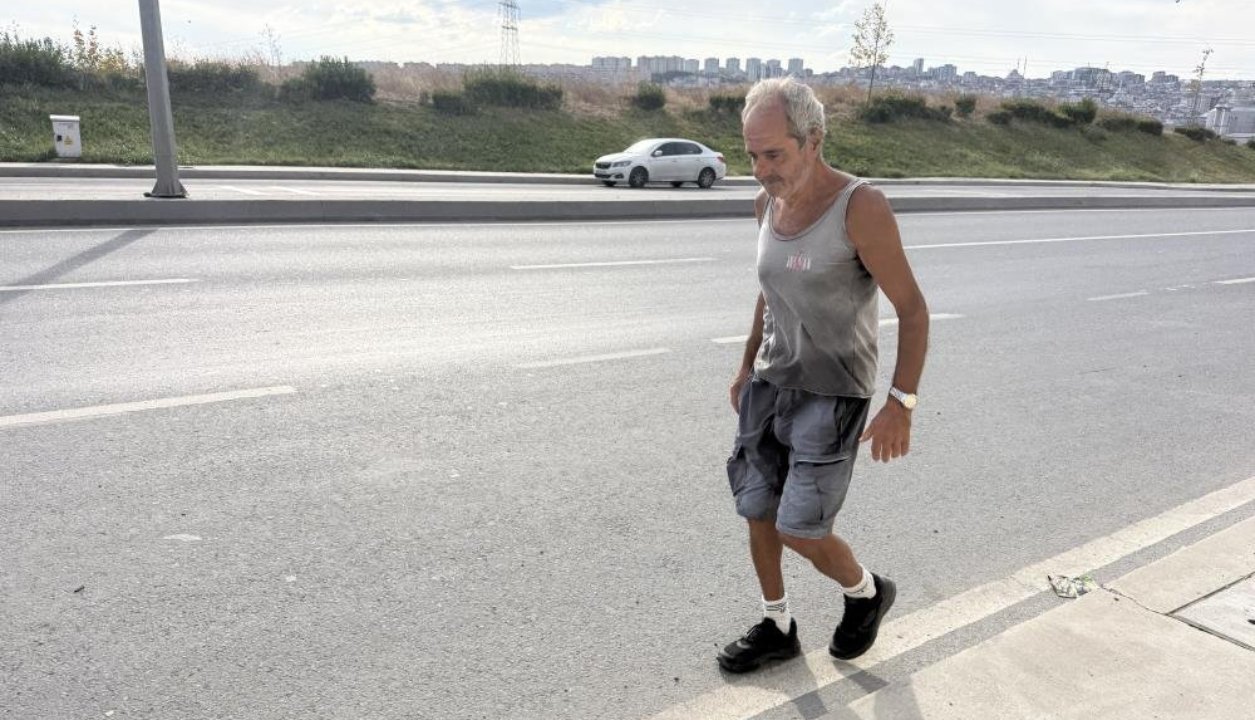 Avcılarlı Forrest Gump 6 yıldır günde 30 kilometre yürüyor