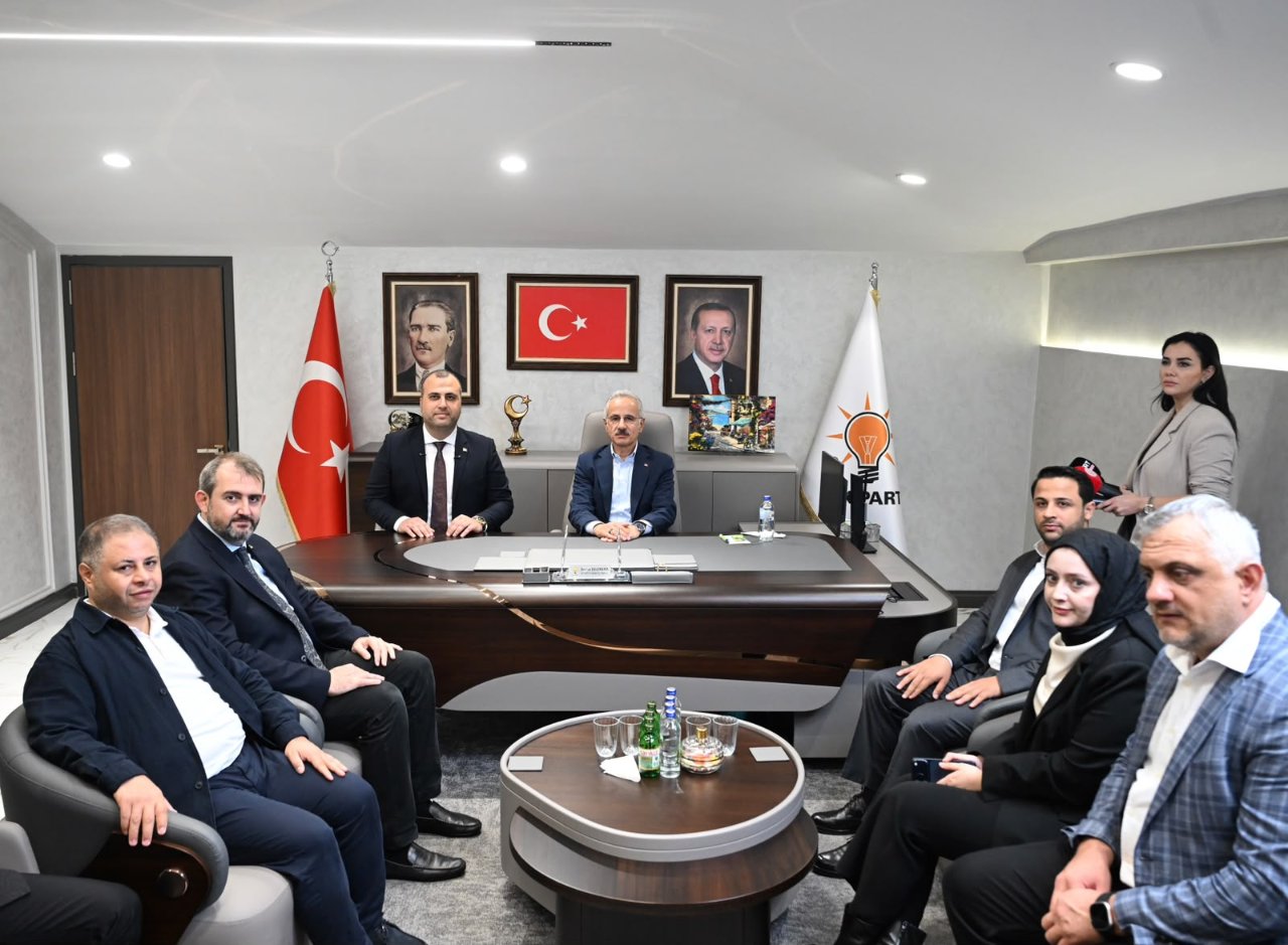 Bakan Uraloğlu, İstanbulun ihtiyacı olan raylı sistemi açıkladı: 600 kilometre daha lazım