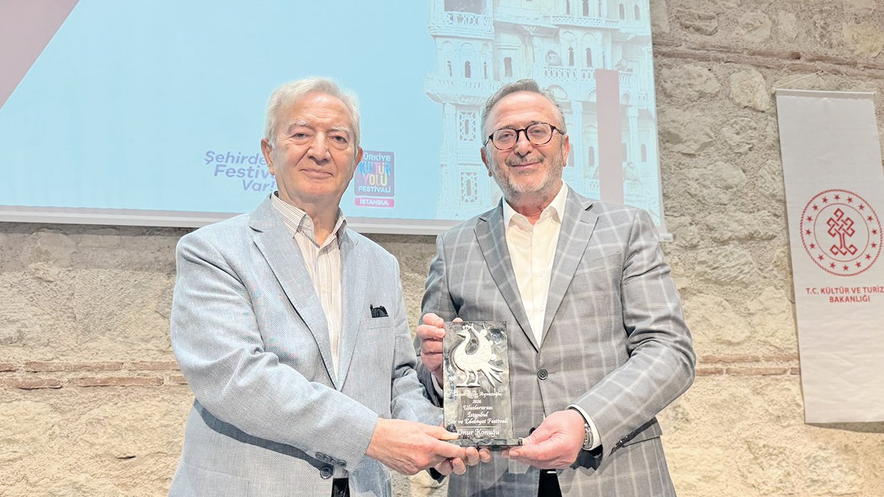 Dünyadan şairler festivale katılıyor: İstanbulda şiir mevsimi