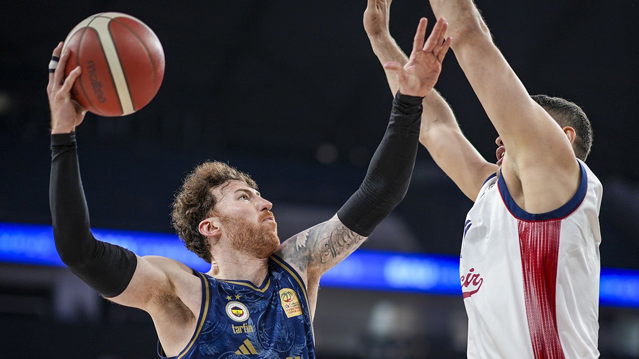 Fenerbahçe Tarfin sezona yenilgiyle başladı