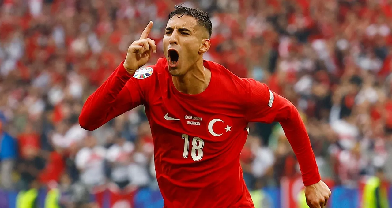 Fenerbahçede Mert Müldür için karar verildi: Yeni sözleşme için düğmeye basıldı