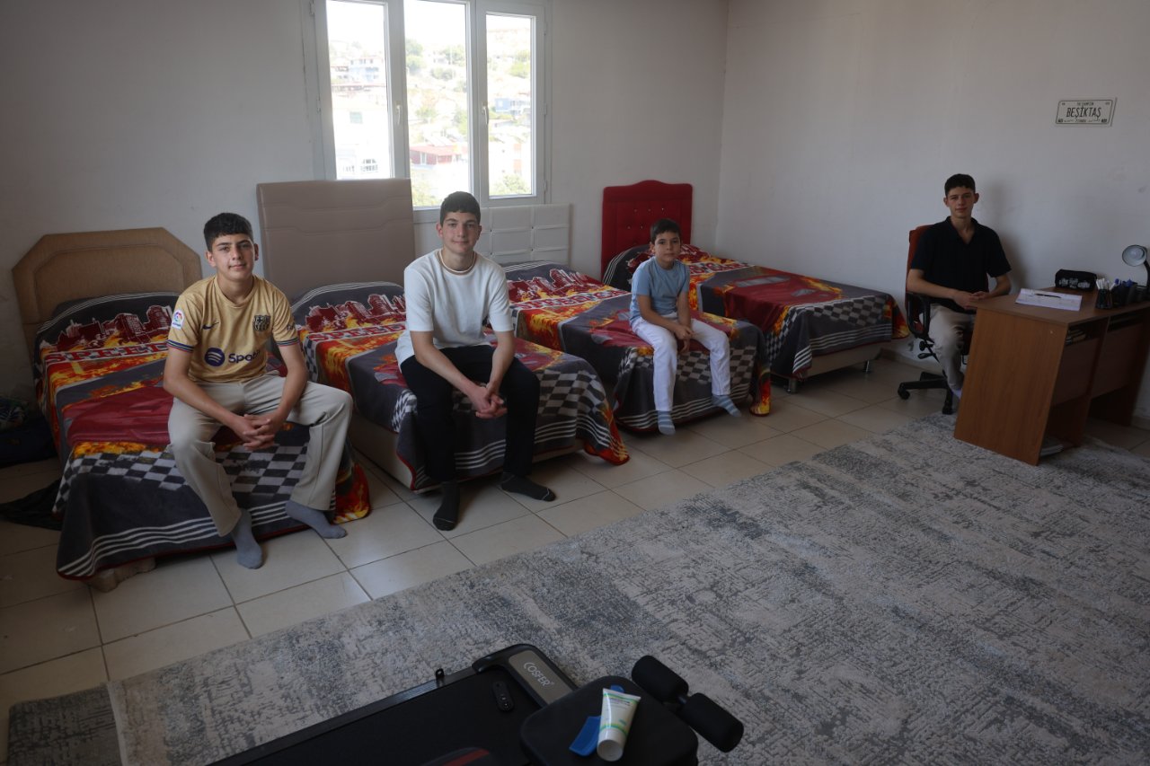 Yıllık 115 bin lira ödemek zorunda! Dershaneye gitmeden tıp fakültesini kazandı