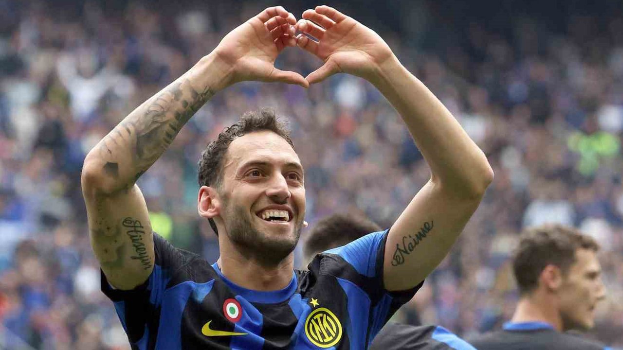 Inter'in Hakan Çalhanoğlu planı: Yeni sözleşme teklifinin detayları