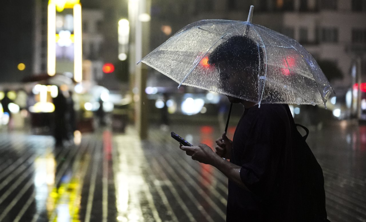 İstanbul’a saat 19.00 uyarısı! Meteoroloji de illeri sıraladı: Gece boyunca sürecek